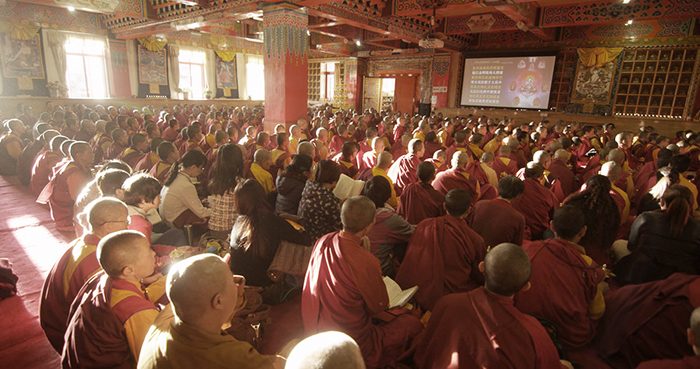 20151202 Melihat Sekolah Monastik Buddha Terbesar di Tibet_3