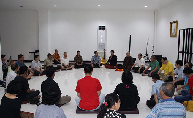 Meditasi bersama Kang Zaim