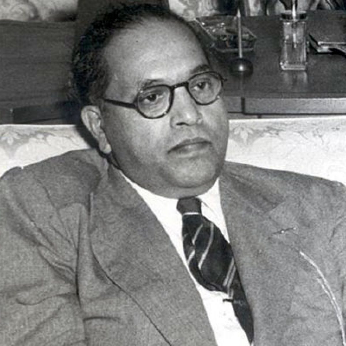 B.R. Ambedkar Tokoh Buddhis Yang Melawan Sistem Kasta India