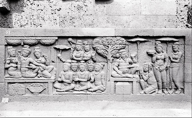 Memahami Chattra Borobudur dan Melerai Sebuah Polemik