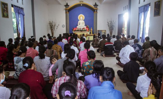 Sarasehan Selapanan Umat Buddha Dusun Ngadisari