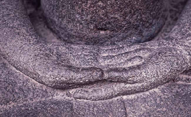 Sadar-penuh dan Buddha Amitabha