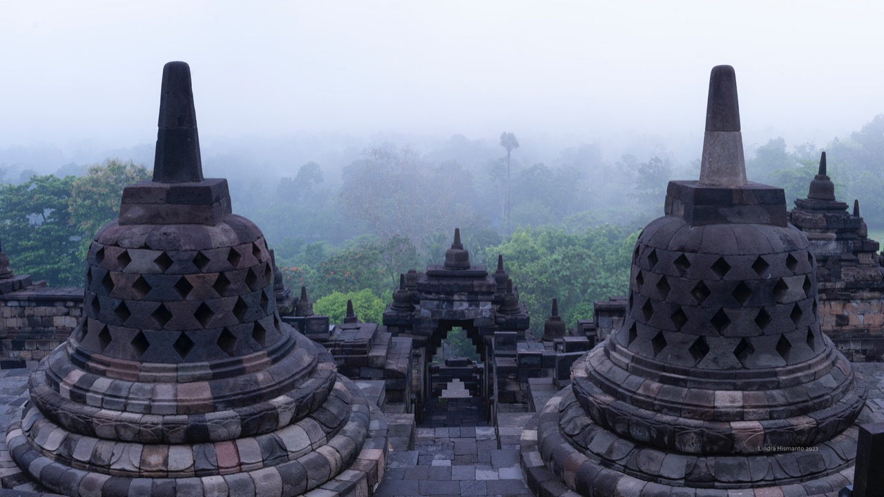 Foto Borobudur. Sumber: Lindra Hismanto