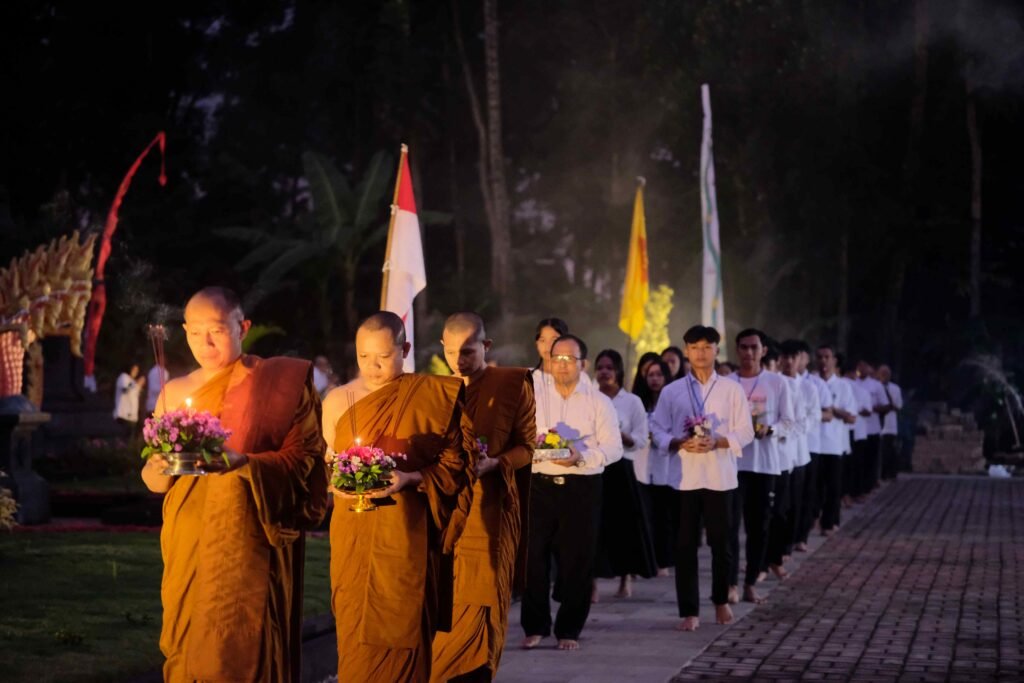 Seks qogirchoqlar porno Gozallik porno xaos